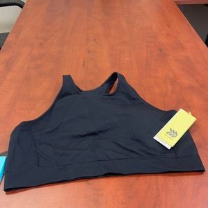 Brand new all in motion sports bra